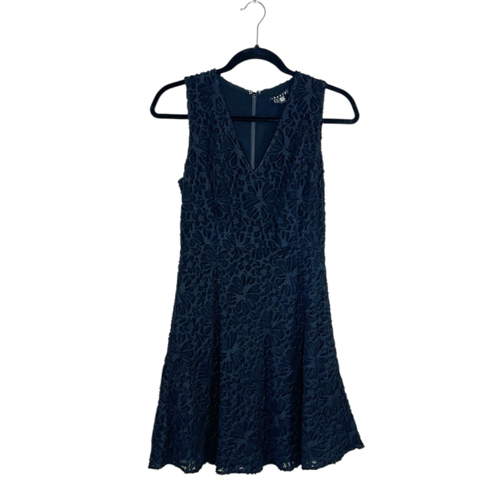THEORY Miriam Portray Dress with Floral Texture Little Black Dress size 4